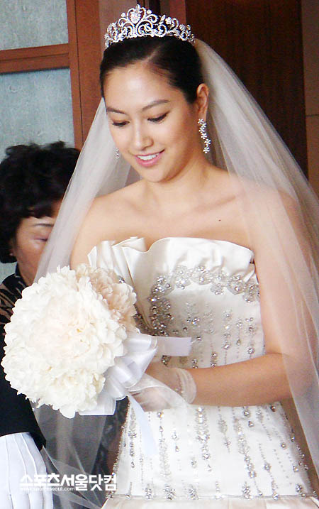 زواج الممثلة Shinae 20090528_shinae_2