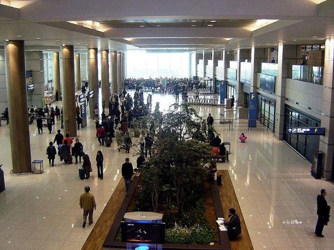 صورعن مطار أنتشون الدولي 800px-incheon_arrivals