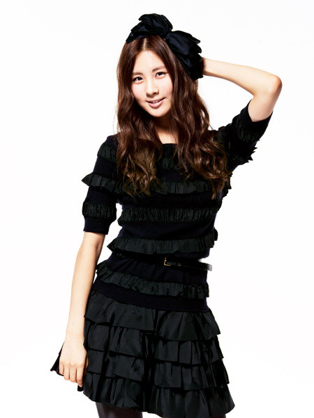 [صور] Girls Generation في مجلة Elle Girl اليابانية  20101113_snsd_8